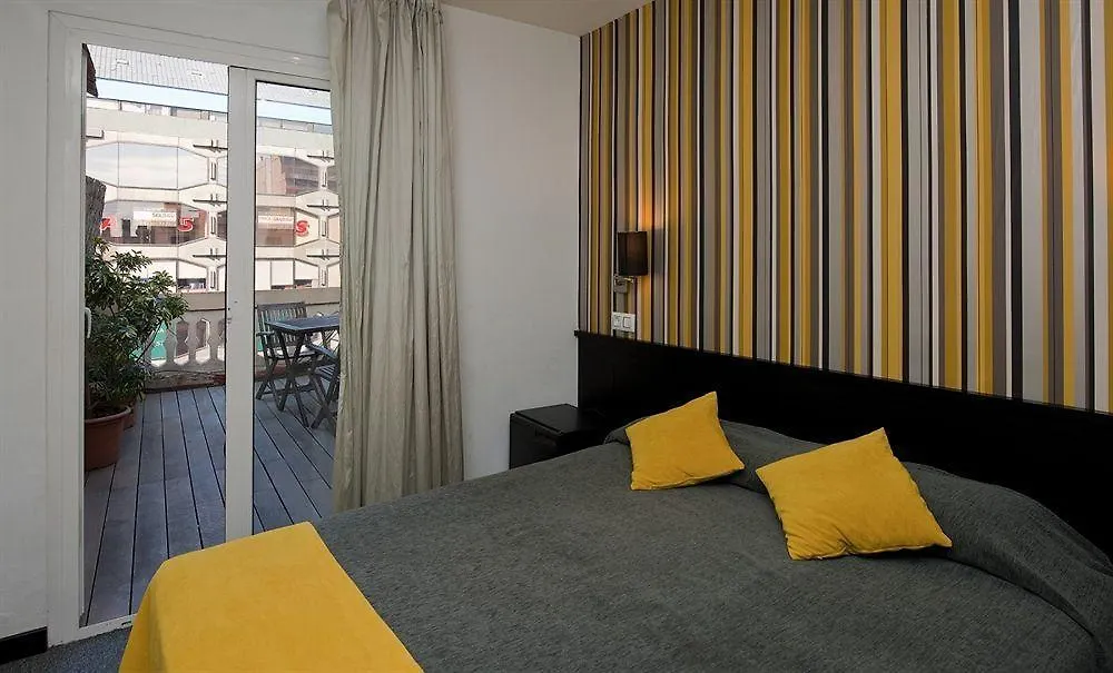 Hotel Casa Trafalgar Barselona İspanya